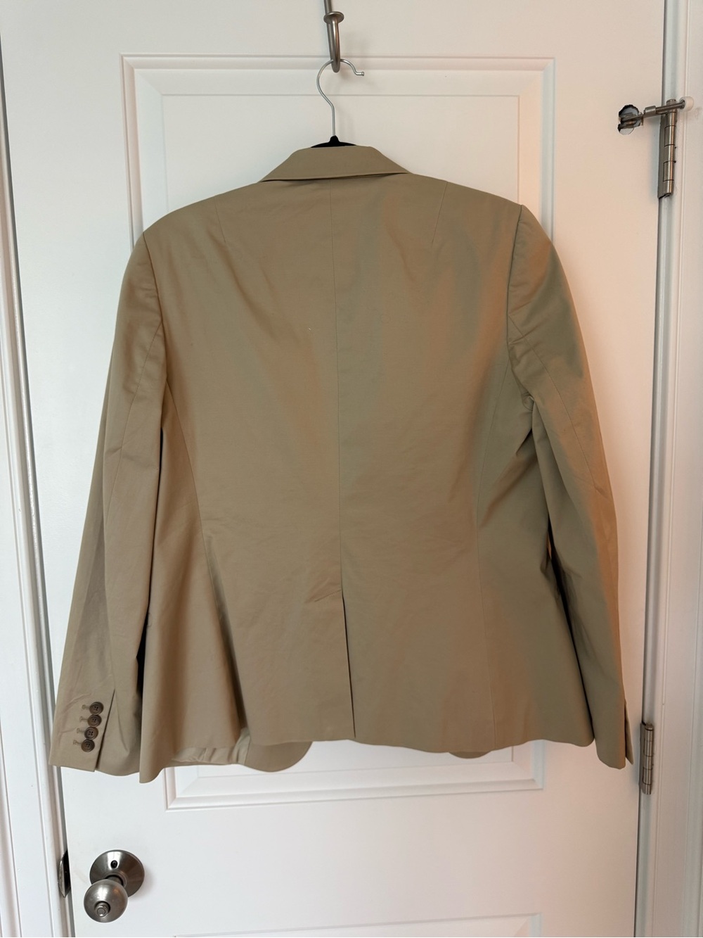 Banana Republic Women's Beige Tailored Blazer and Skirt - Picture 7 of 10